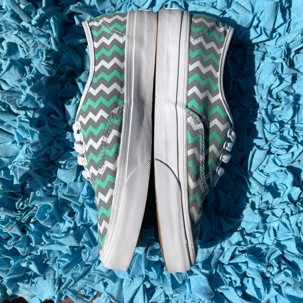 Chevron Vans - Picture 2 of 9